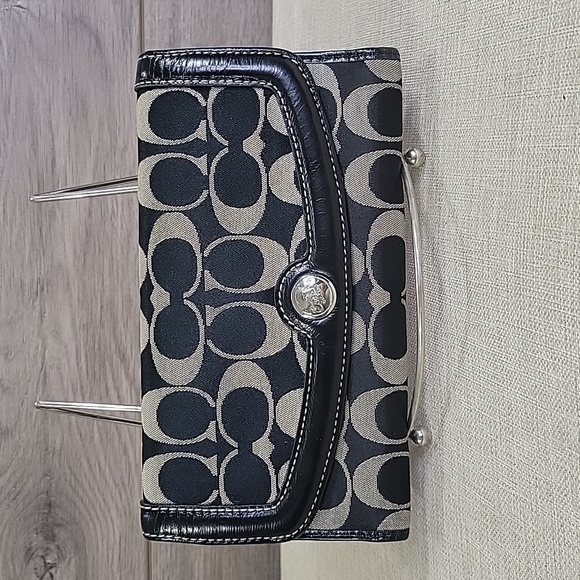 Coach Signature Black/Gray Canvas Leather Wallet - Picture 2 of 11